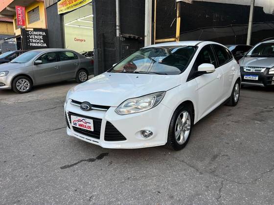 FORD FOCUS 2.0 SE 16V FLEX 4P POWERSHIFT FORD FOCUS 2.0 SE 16V FLEX 4P POWERSHIFT